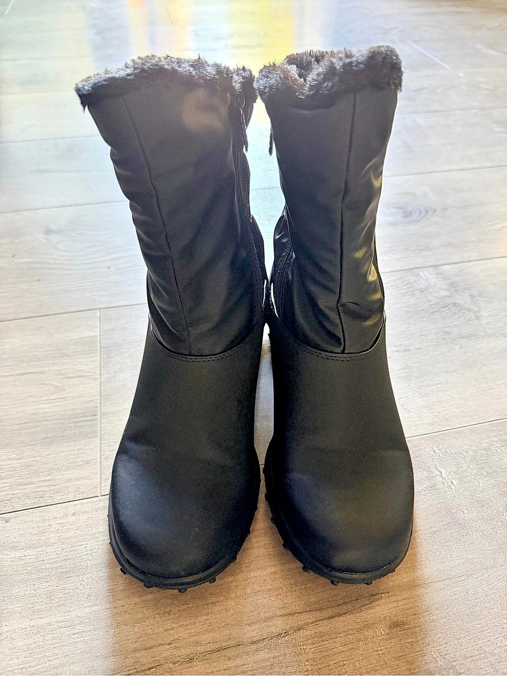 New In Box - Totes Ada Women's Weather Boot Black US 9